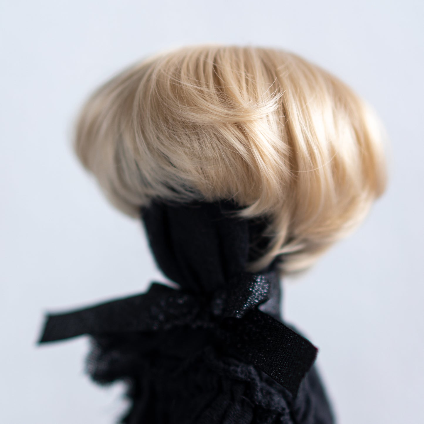 Thomas Cut - Dolly Blond